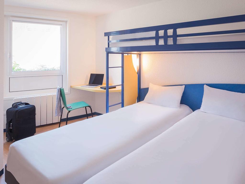 Ibis Budget Limoges Centre Gare Exterior photo